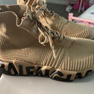 Balenciaga speed sneakers graffiti